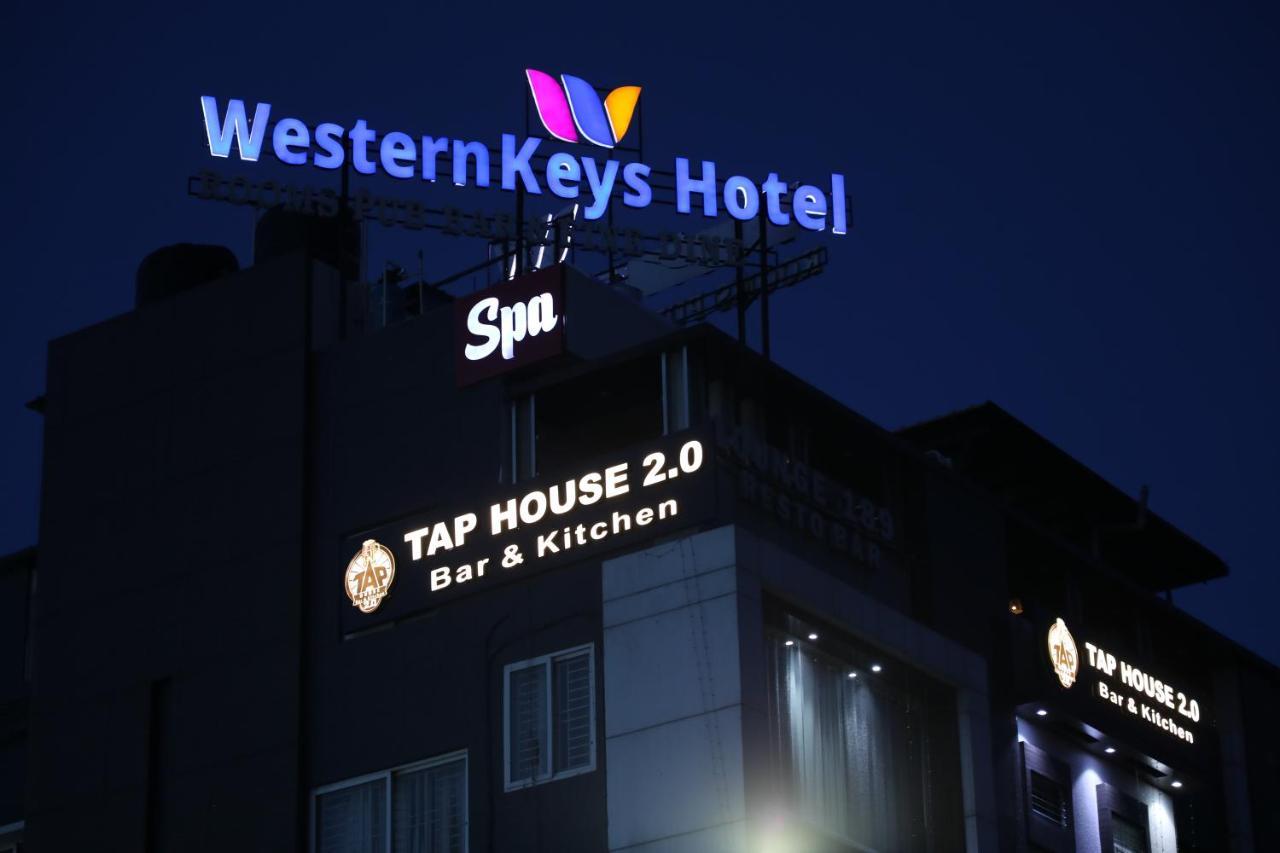 Western Keys Hotel Bengaluru Zewnętrze zdjęcie